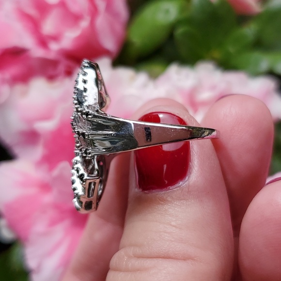 10K White Gold w/1 CT Black and White Diamond Ring - Picture 2 of 5